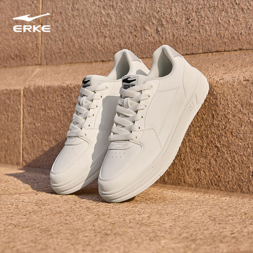 Hongxing Erke Board Shoes Men's 2025 Summer Nuevos zapatos blancos clásicos SOLO SOLO SOLO CAVILLO SULLO SULE SUPERIOR VERSATIL SOPORTIVO MICRRÍSTAL WHITE 41