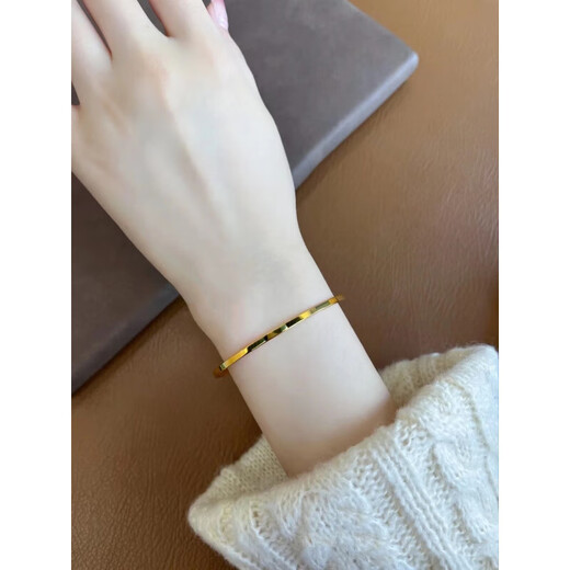Fat Donglai's same style aperture plain ring shiny bracelet titanium steel is not easy to fade and is plated with 18 gold for a sense of heritage. Gold color 55mm (width 2mm)