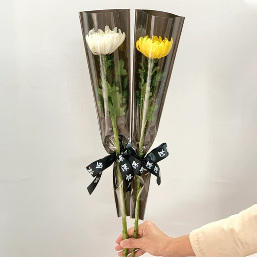 Aitong Flowers intra-city delivery of chrysanthemum bouquets for Qingming and Hungry Ghost Festival memorial services, funerals, tomb-sweeping, flowers for visiting graves. Single bagged chrysanthemums. Minimum of 20 pieces for delivery. Choose one of the two. Color remarks. In-city delivery. Appointment date supported.
