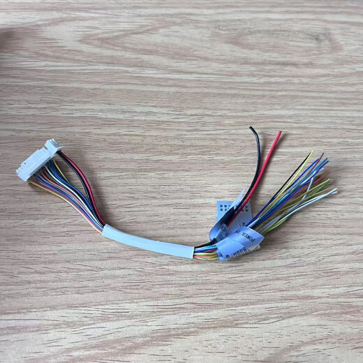 HIKVISION HIKVISION CONTRÔLE D'ACCÈS LIGNE TALLE Câble machine tout-en-un 671M / 671BM
