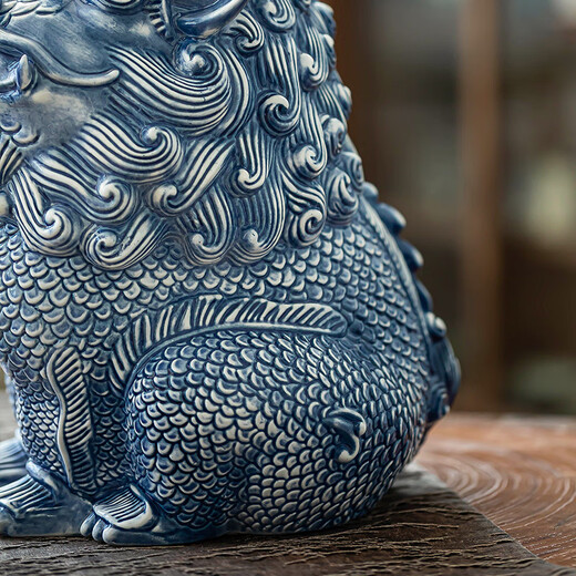 Kitchen tea pet ornaments to attract wealth, creative tea table, tea tray, tea accessories, can be raised, gold-painted Pixiu, gift box