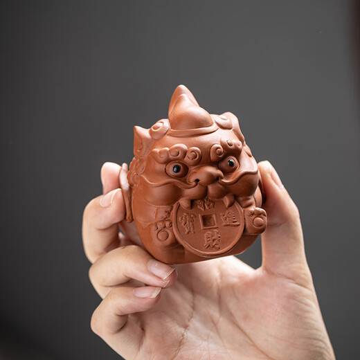 Pixiu tea pet ornaments, high-quality purple clay, tea ceremony, kung fu tea table, tea set accessories, creative and cute tea toys, high-end cute ball Pixiu-red