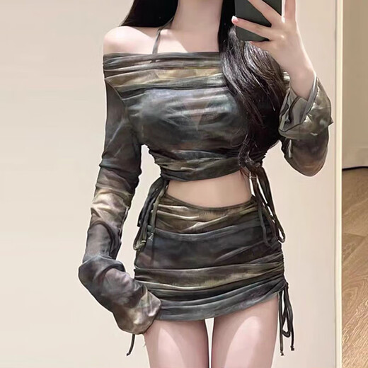 Jin Jin is equal to 0.5 kg. Mu bikini swimsuit women's split long-sleeved four-piece sun protection swimsuit slimming belly-covering ins style hot spring swimsuit strapless bikini four-piece set 80-115 Jin Jin is equal to 0.5 kg