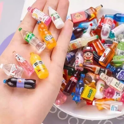 Mini Mini Food Play Blind Sac Small Ornaments Bouteille alimentaire Diy Résine Small Supermarket Model Model pour enfants Bouteille de poupée + nourriture 20 au total (sac aveugle indépendant) + Glue