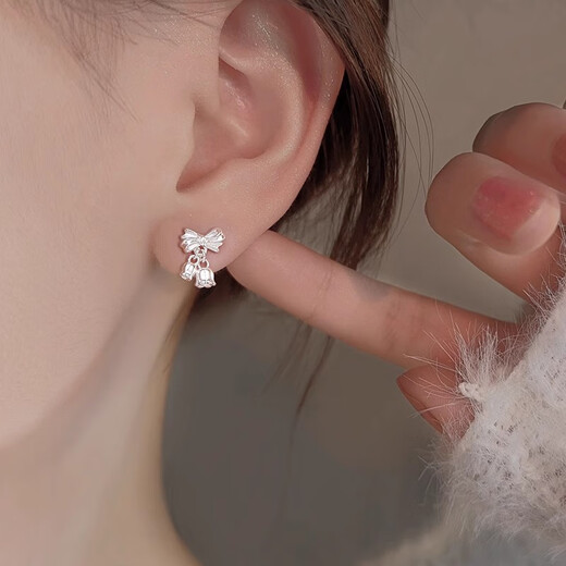 Qi Xiaomi S999 pure silver lily of the valley flower earrings women's bow earrings 2025 new light luxury earrings temperament high-end earrings 999 silver lily of the valley flower spiral pair