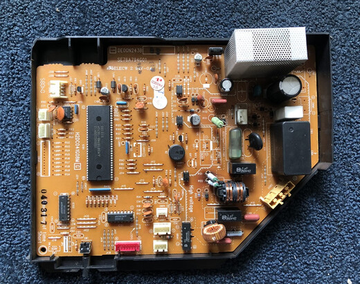 Convient à la carte de circuit imprimé de la climatisation électrique Mitsubishi SE76A794G06DE00N243BDM00J693B Machine interne refroidissement et chauffage de carte mère et chauffage