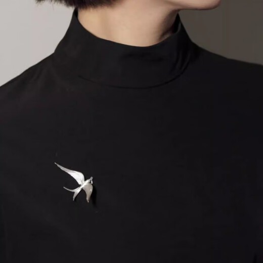 WOUG Dayan Flying South Swallow Brooch Women's niche design exquisite and unique light luxury brooch Autumn Dayan Flying South Brooch