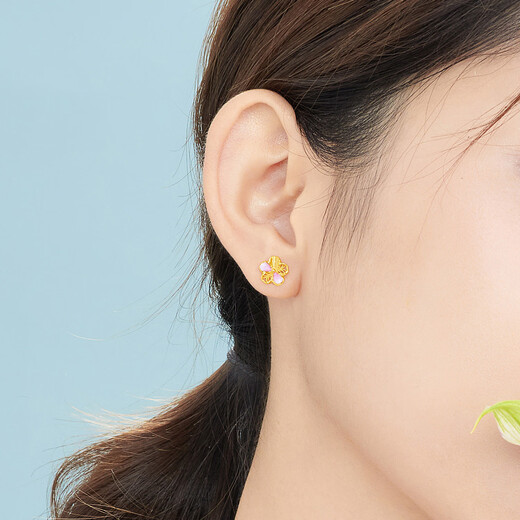 Lukfook Jewelry Gold Stud Earrings Gilded Peach Blossom Pure Gold Earrings Gift for Women Price GDGTBE0051 Approximately 1.40g