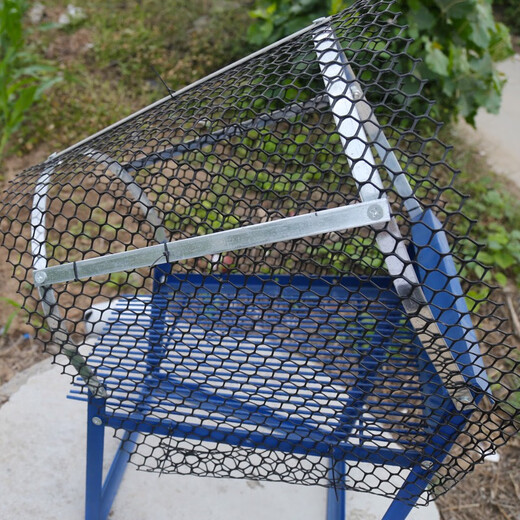 Peanut picking machine household separator picking peanuts manual peanut picking machine throwing peanuts new harvest agricultural tools peanut picking artifact