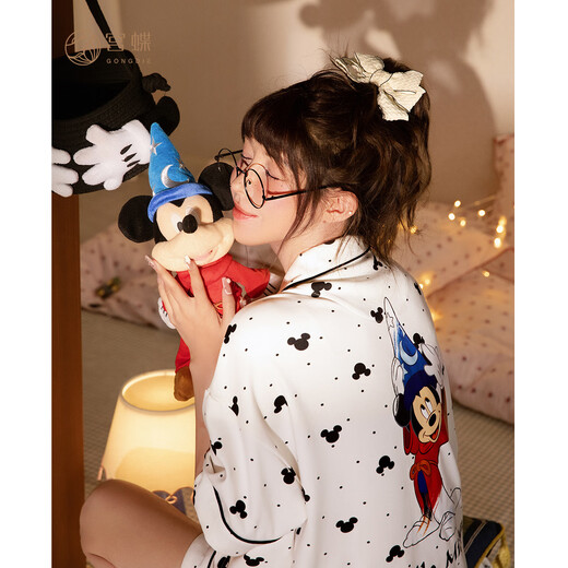 Gongdie Disney Mickey Pajamas pour femmes à manches courtes à manches à manches courtes Coton Cotton Home Clothing Outdoor Set Magke Mickey Set à manches courtes XL (suggéré 120-140jin [Jin est égal à 0,5 kg]))
