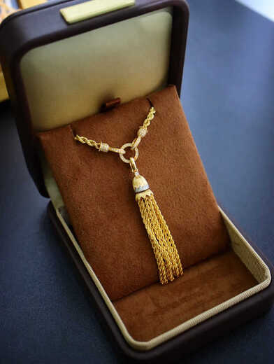 Feiyu 18K gold diamond cap top twisted chain tassel waterfall long pendant sweet and cool multi-purpose sweater necklace pendant