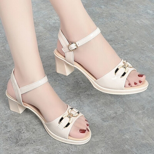 Red Dragonfly echtes Leder weicher Sohle Sandalen für Frauen 2025 Mutterschuhschuhe Sommer Dicke Absatz Ein-Streifen-Mode-Lackleder Fisch Mund Sandalen aus Weiß 38
