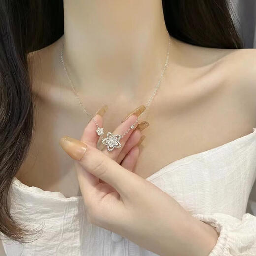 Kawamori hw butterfly necklace 18K gold platinum real diamond Loop water drop full diamond pendant phantom clavicle chain female gift four-leaf clover