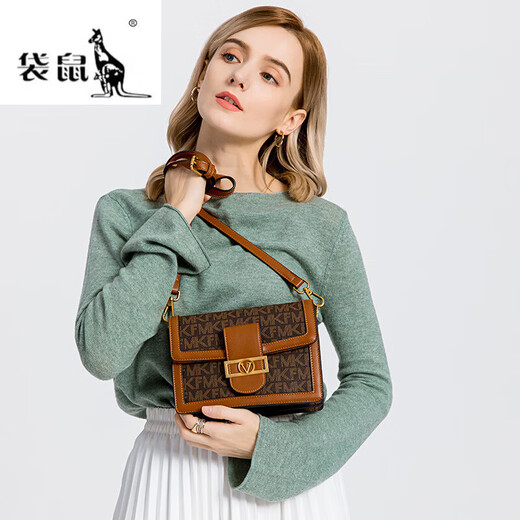 袋鼠（KANGAROO）斜挎小包女2024新款潮夏季时尚老花邮差包简约百搭复古拼色小方包 棕色
