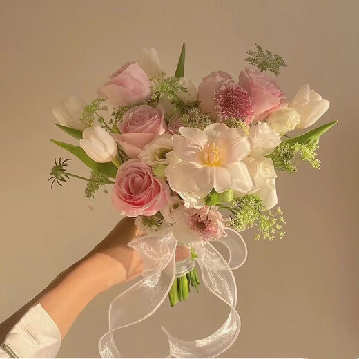 婚礼手捧花新娘手捧结婚出片郁金香领证仿真花拍照道具七夕 蓝白色系手捧花