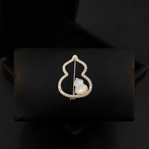 QUAMER Gold Store Auspicious Ruyi Small Gourd Brooch Women's Fritillary Decorated Corsage Fashion Design Suit Gold