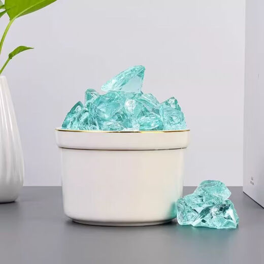 Runhuanian fish tank landscaping aquarium crystal pavement glacier ornaments ice blue wooden horse crystal stone bottom sand landscape glass decoration Internet celebrity glacier glass stone 1 Jin Jin is equal to 0.5 kg trial size ice blue stone 3-5 cm