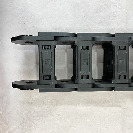 Customized manufacturer direct supply inner height 45 yellow dot drag chain plastic nylon tank chain bridge type closed type open on both sides 45*125 closed type