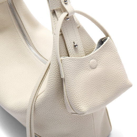 Sac cadeau Belle Bag Femme 2025 Été Nouveau Texture à la mode Sac à armage de banlieue 9275BBX5 WHITE F