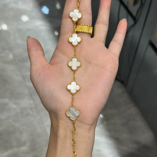 VCA Van Cleef's same four-leaf clover 18K gold bracelet for girls, light luxury high-end five-flower bracelet, versatile gift, gold white mother-of-pearl precision five-flower bracelet, with counter gift box