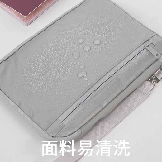 OUOETY护照收纳包随身登机牌证件保护套出国旅行家庭旅游零钱卡包护照夹 浅蓝色小号12*18*2cm