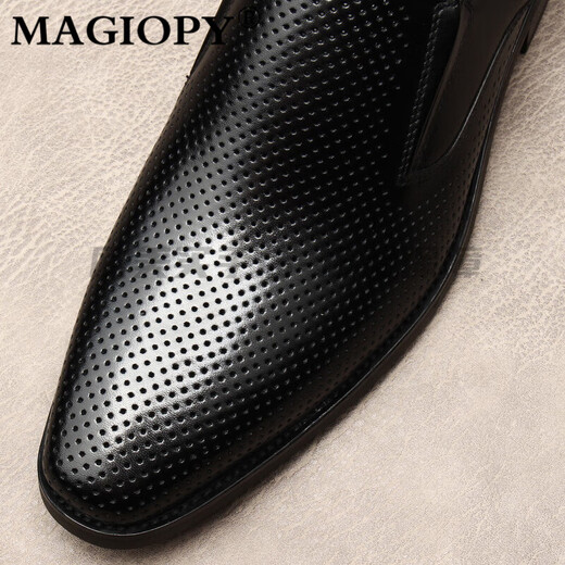 Magiopy Luxury High-End-Marke hohle Lederschuhe für Männer 2025 Frühlings- und Sommer Neues echtes Leder atmungsaktives dünnes Geschäft Casual Herrenschuhe Brown 37 Standard Haushaltsschuhe Größe Größe