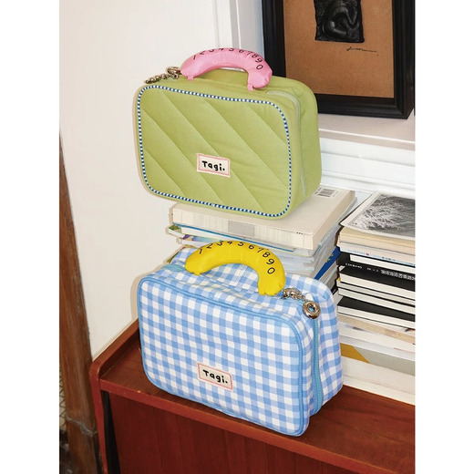 Tagi. Hadou Callme storage bag hotdog double zipper cosmetic bag travel bag storage bag - sea salt cheese