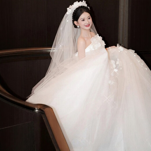 Red makeup and good wedding dress bride 2025 new tube top little super fairy door gauze simple flower light gauze ceremony gauze welcome gauze off-white floor-length style S