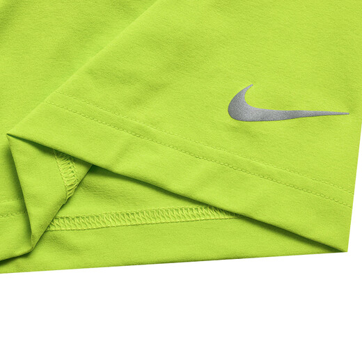 Nike (Nike) T-Shirt Herrenkleidung 2025 Sommer Neues Sportswear-Fitness-Training Führen Sie schnelle trocken atmungsaktive kurzärmelige Top HV4882-389 m