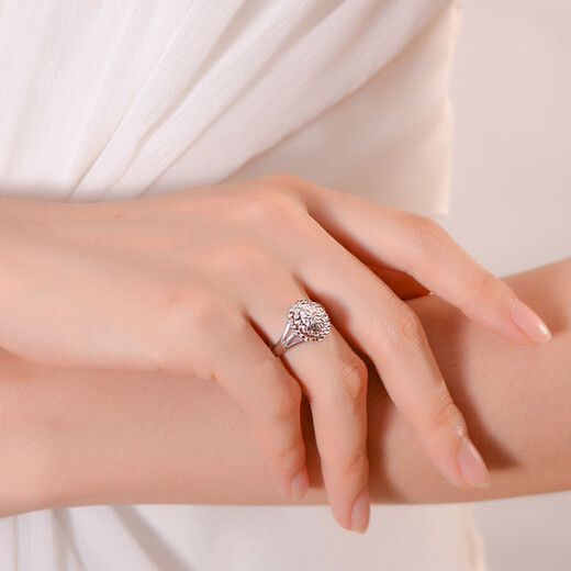 Yuan Shengfu's new PT950 oval imitation diamond platinum ring, fashionable women's platinum ring, adjustable and lively, shiny 7.35g