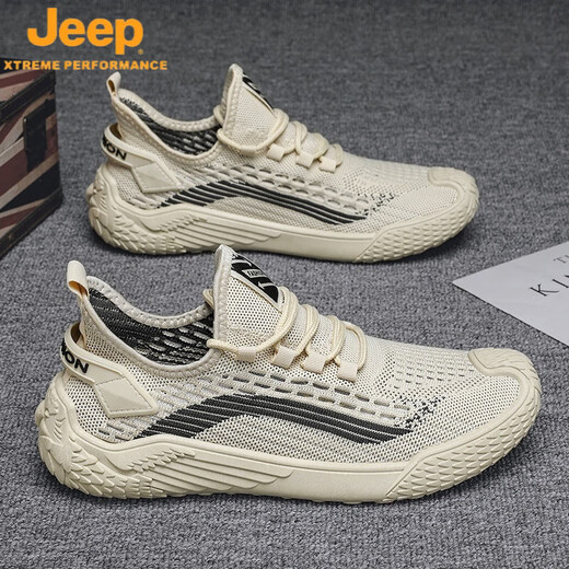 Jeep (Jeep) Chaussures masculines pour l'été respirant 2025 Nouvelles chaussures en maille mince volante pour hommes de travail à l'odeur sportive décontractée pour hommes