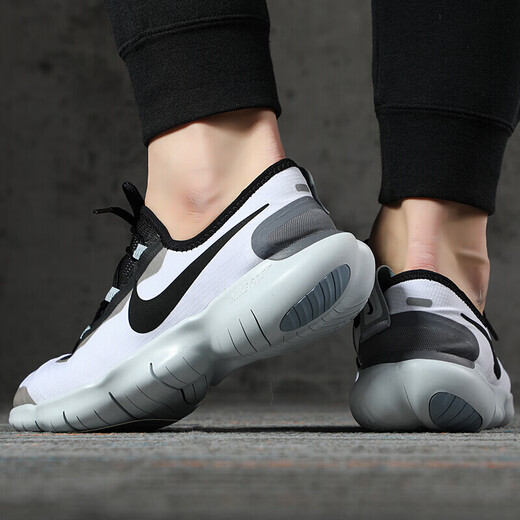 Nike (Nike) Мужские кроссовки летние Ferr5.0 Босоногие легкие амортизаторы удобные дышащие тренировочные кроссовки AQ1289-003 39