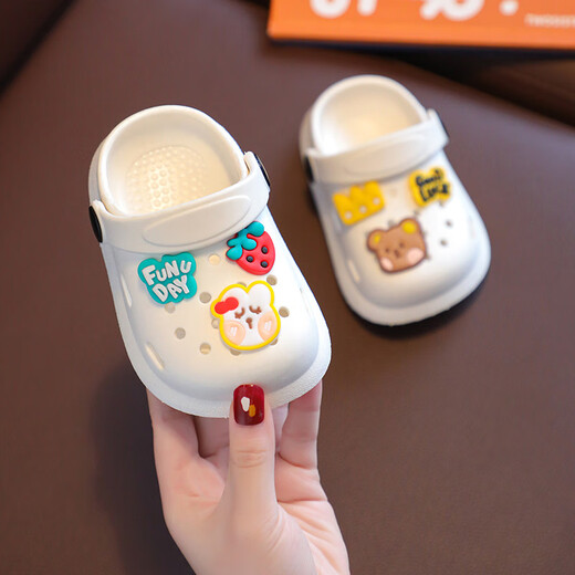
Tiaodegao Children's hole shoes Children's slippers Summer boys and girls cartoon cute Baotou hole shoes Baby sandals Hole shoes - white - size 20-21 size 13CM