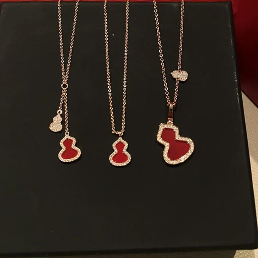 Wei Ci light luxury 18K gold-plated unicorn gourd necklace for women carnelian white mother-of-pearl rose gold with diamonds as a birthday gift for your girlfriend, small size, green agate, rose gold