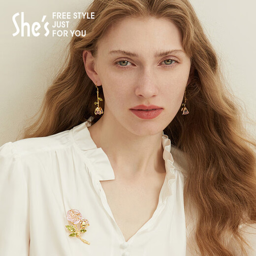 She s Akiko ice and snow secret romantic glazed flower brooch handmade high-end suit corsage accessories birthday gift for women ice crystal transparent powder A0