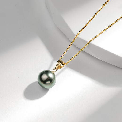 Goselon Tahitian black pearl pendant 18K gold melon seed buckle seawater pearl single pendant clavicle chain 9-10mm