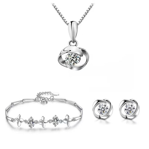 PT950 platinum necklace for women 18 years old, clavicle chain with pendant, Valentine's Day birthday gift for girlfriend, rose flower necklace pendant (white diamond)