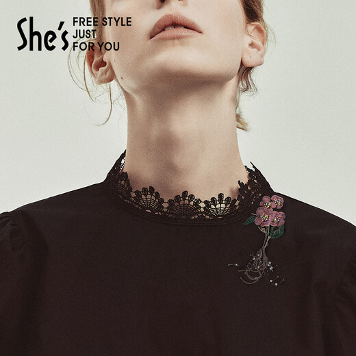 She s Akiko Rousseau Holiday Light Luxury Original Embroidery Flower Brooch High-end Exquisite Corsage Pin Birthday Gift for Women Purple E0