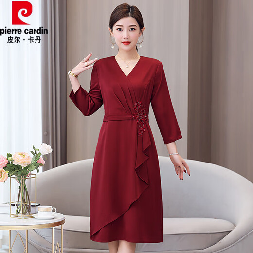 Robe de mariée Pierre Cardin Mother Robe rouge pour femmes 2025 printemps, été et automne nouveau style jeune belle-mère robe de mariée miness rouge. [6197 à manches courtes] l [suggéré 110 Jin [Jin est égal à 0,5 kg] ci-dessous]