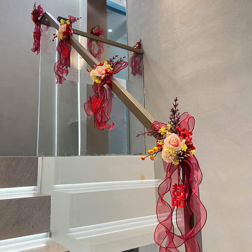 
Yonghuan wedding staircase handrail decoration wedding room layout set engagement man indoor wedding supplies big wedding pull 3892 big red pearlescent ice silk fabric 4 meters
