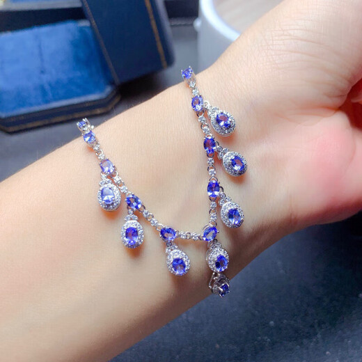 Fuwu Natural Tanzanite Clavicle Necklace for Women with Clean Body, Good Color, 925 Silver Seiko Inlay, Supports Testing, Natural