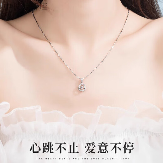 He Jiagong Lao Phoenix 999 Sterling Silver Beating Heart Necklace Women's Pendant 2025 New Niche Student Bestie Valentine's Day Beating Heart Necklace Exquisite Gift Box