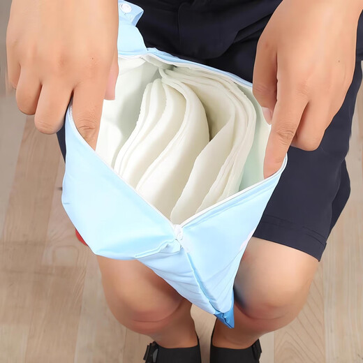 FVFH日本雨衣收纳袋防水手提袋婴儿儿童收纳袋轻便装电动车雨衣尿布包 绿色小恐龙