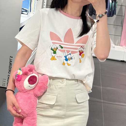 阿迪达斯 （adidas）短袖T恤女装2025夏季新款三叶草运动服针织透气短款上衣半袖 纯棉JP1428白色 迪士尼联名 M 推荐120-130斤