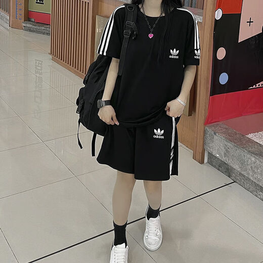 
Adidas Clover New Pure Cotton Sports Set Men and Women Summer Couple Embroidery Casual Round Neck T-Shirt Shorts Two-Piece Set 9889 Summer Couple Embroidery T-Shirt Shorts Two-Piece L[90Jin[Jin is equal to 0.5 kg]-110Jin[Jin is equal to 0.5 kg]]