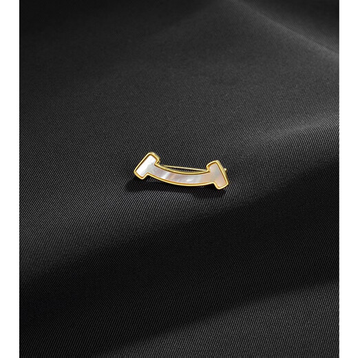 QUAMER7Do exquisite smile neckline anti-exposed artifact natural mother shell brooch buckle fashion men's suit pin accessories mother shell smile small brooch