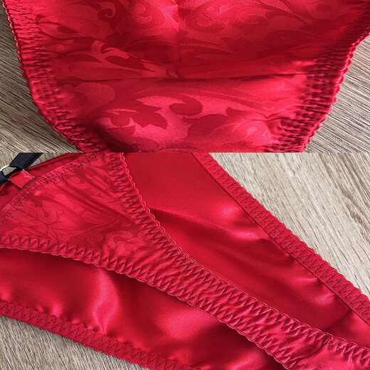 One Night Thousand Silk Jacquard Men's Thong Summer Thin Breathable Low-Waist Double-Layer Bag Light Luxurious Mulberry Silk Boys Underwear Red 1 Pair One Size Suitable for Weight 80-162 Jin Jin is equal to 0.5 kg