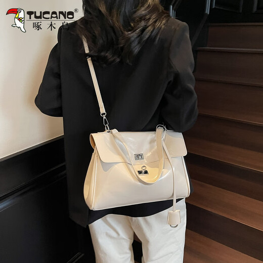 Specht Frauen Handtasche 2025 Sommer Mode einfache Umhängetasche Pendler Neue Tasche Frauen Fashion Crossbody Tasche Schwarz