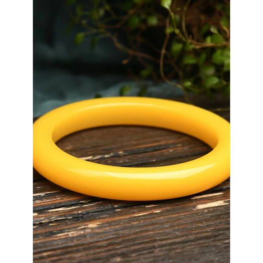 Fat Donglai's same blood amber bracelet, natural chicken oil, yellow old beeswax, white nectar amber, a couple's gift for mother and best friend. The fourth model, chicken oil, yellow, full honey, beeswax bracelet, inner diameter 58