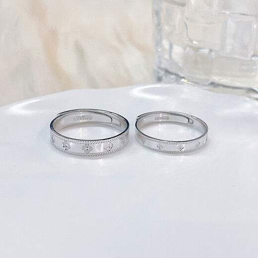 Laomiao platinum lucky four-leaf clover ring engagement ring ring Valentine's Day birthday gift about 8.92g